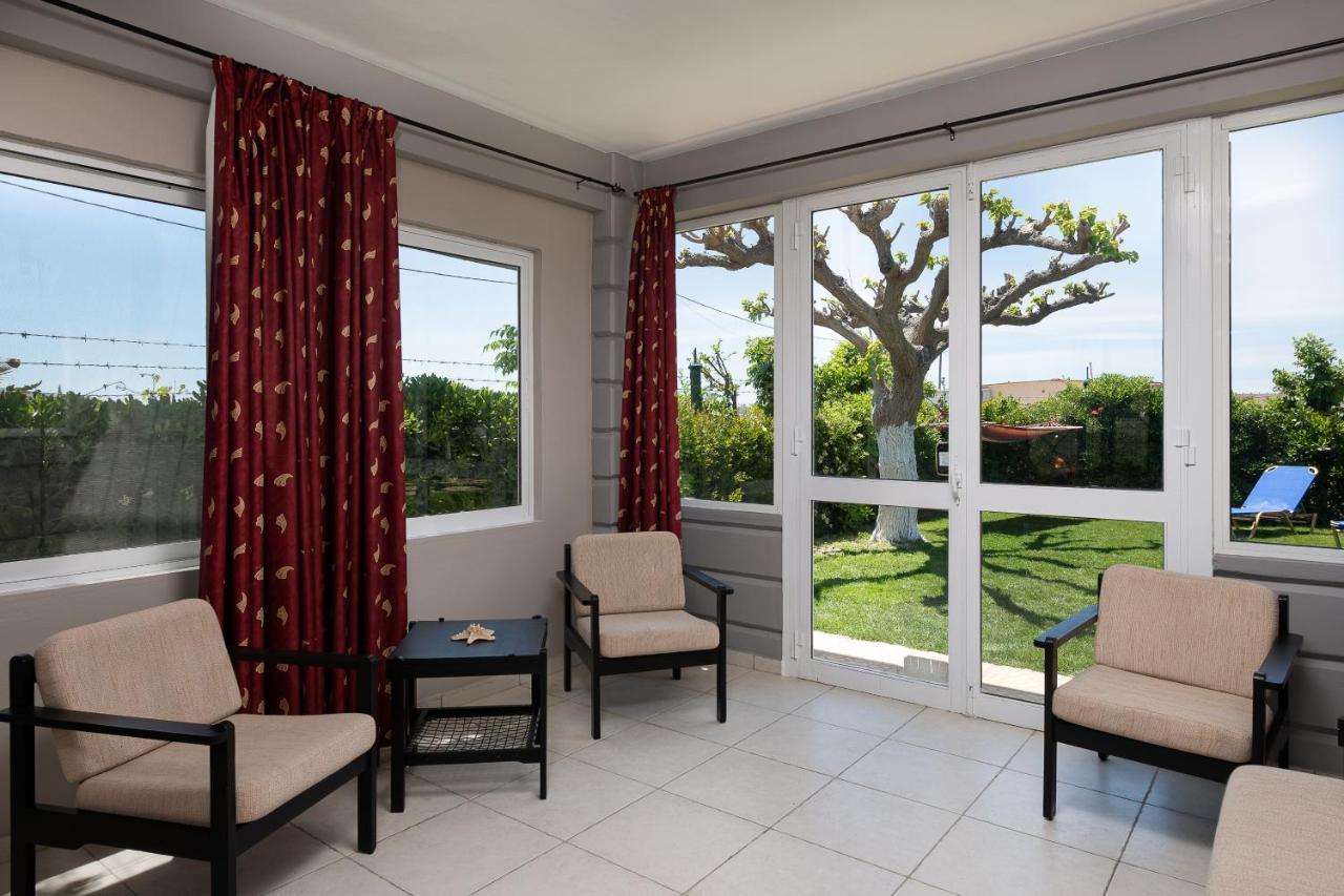 Petrakis Afrathias Garden House Villa Kalamaki  Exterior photo