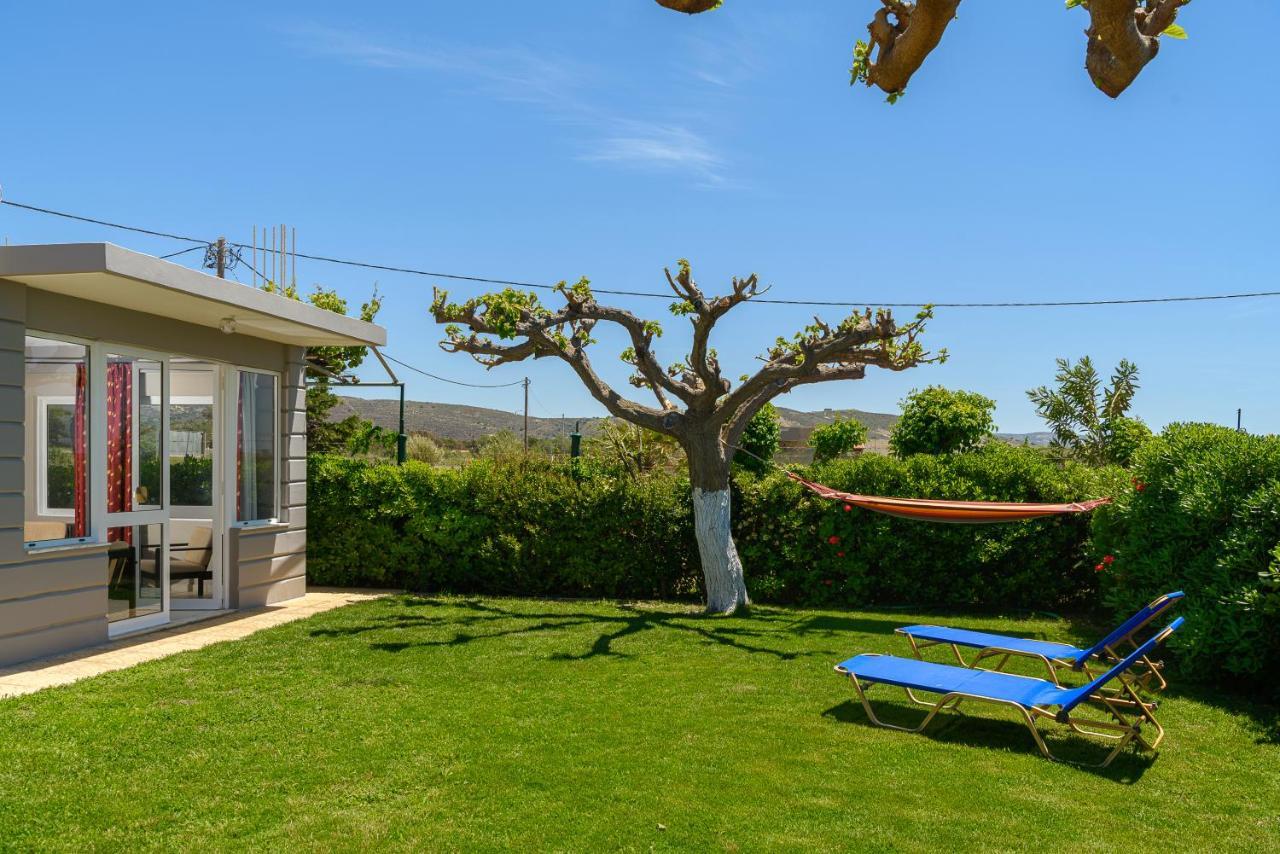 Petrakis Afrathias Garden House Villa Kalamaki  Exterior photo