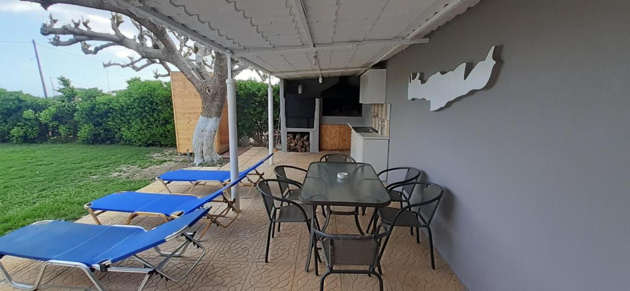 Petrakis Afrathias Garden House Villa Kalamaki  Exterior photo